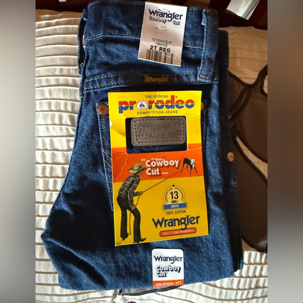 Wrangler Pro Rodeo Cowboy Cut Dark Blue Bootcut Jeans- 2T. Original boot cut.